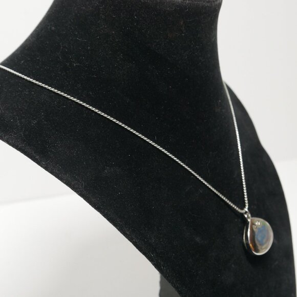 Swarovski Swan Signed Crystal Necklace Iwalani Modernist Rhodium Plated Pendant - Picture 6 of 8